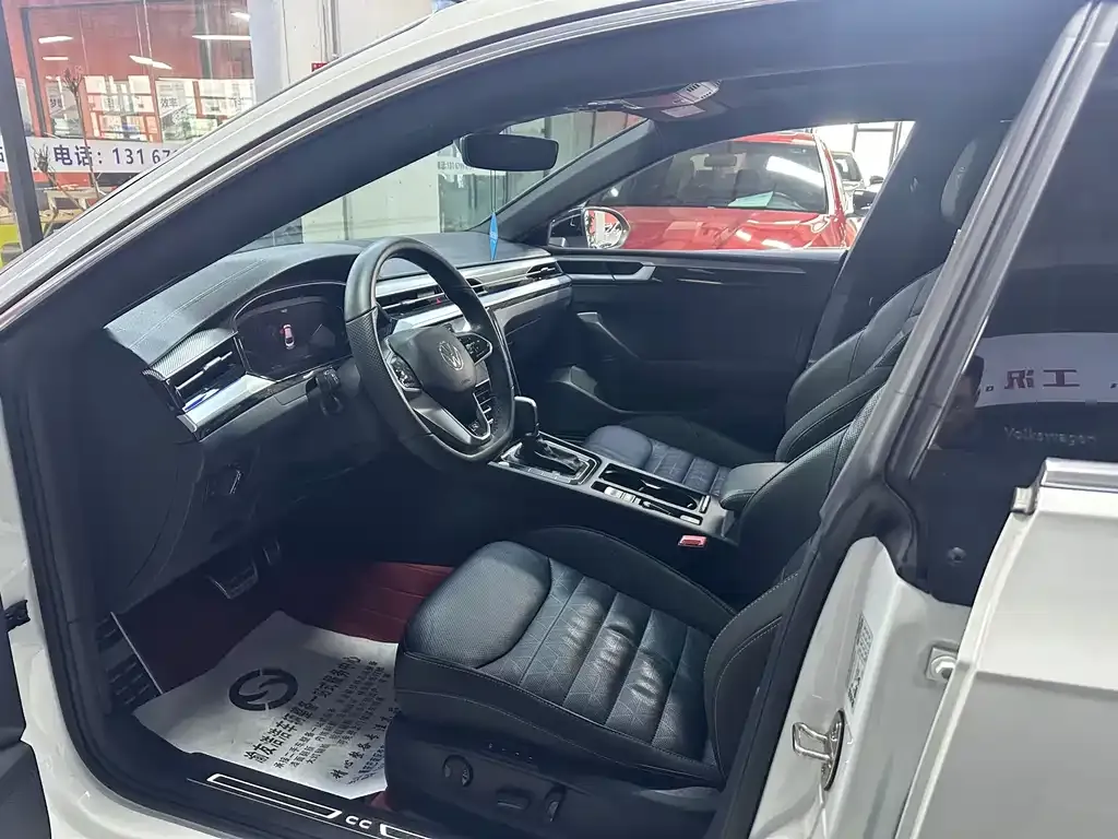 Volkswagen CC 2022 из CN, фото 4
