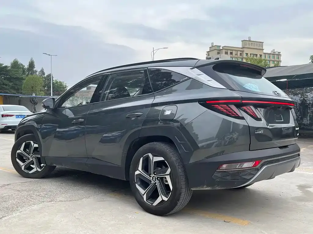 Hyundai Tucson — фото 7