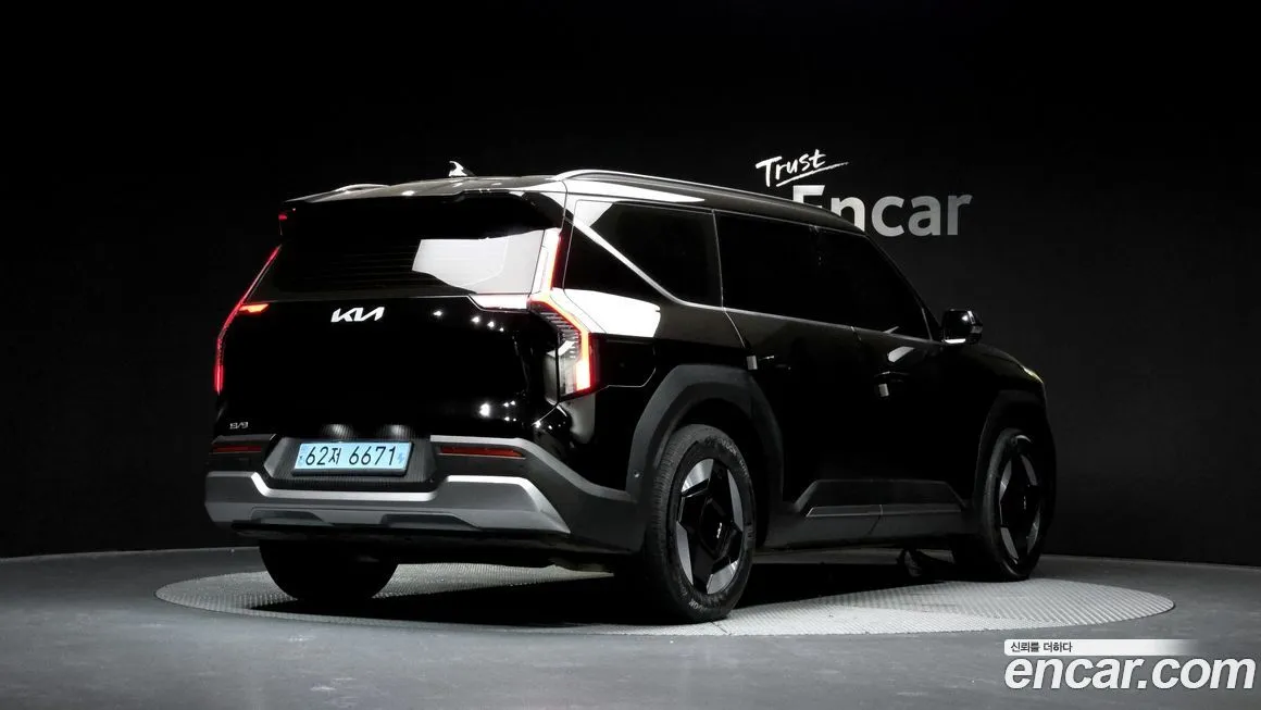 Kia EV9 2024 из KR, фото 2