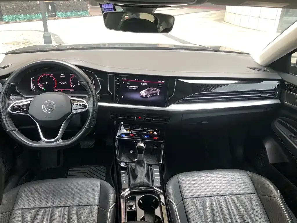 Volkswagen Passat — фото 2
