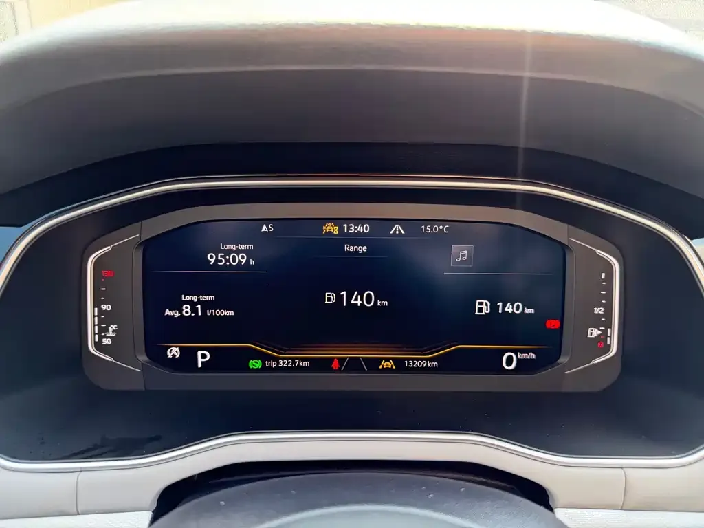 Volkswagen Bora 2023 из CN, фото 2