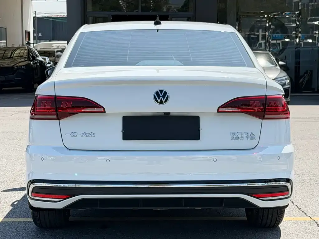 Volkswagen Bora 2023 из CN, фото 3