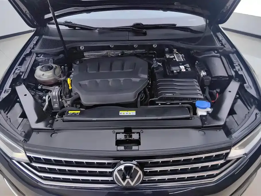 Volkswagen Magotan 2023 из CN, фото 9