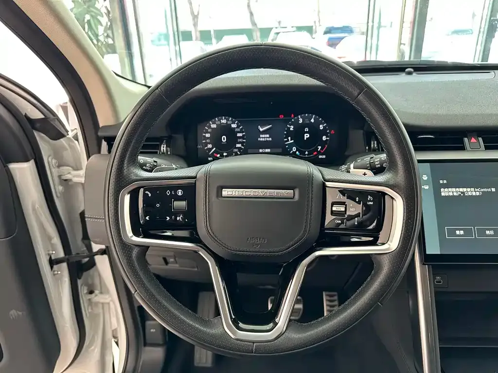 Land Rover Discovery Sport — фото 7