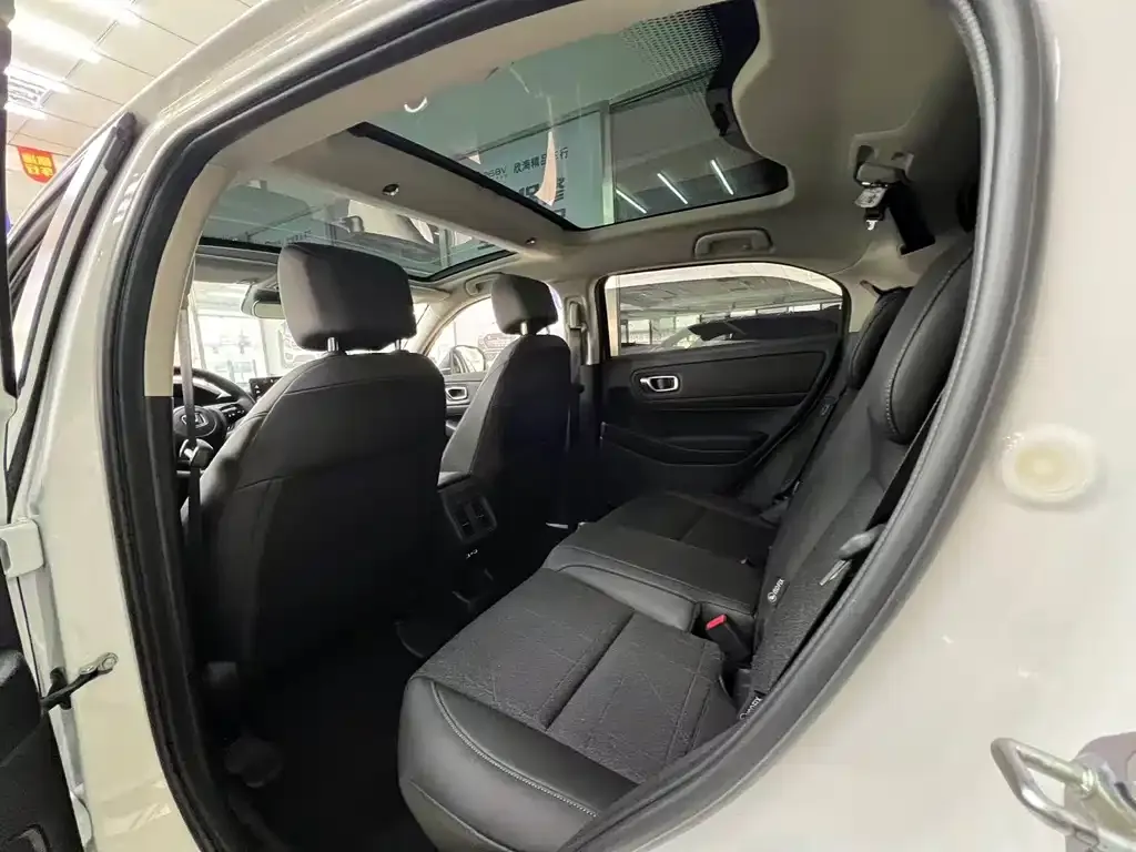 Honda Vezel 2023 из CN, фото 6