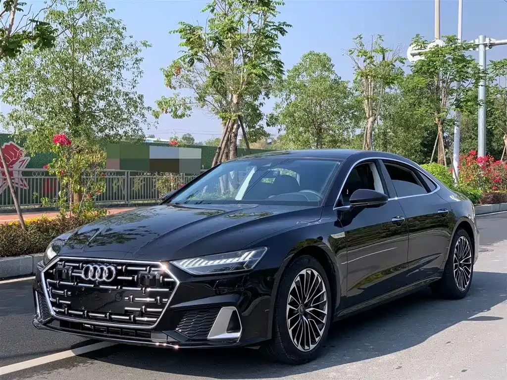 Audi A7L 2022 из CN, фото 3