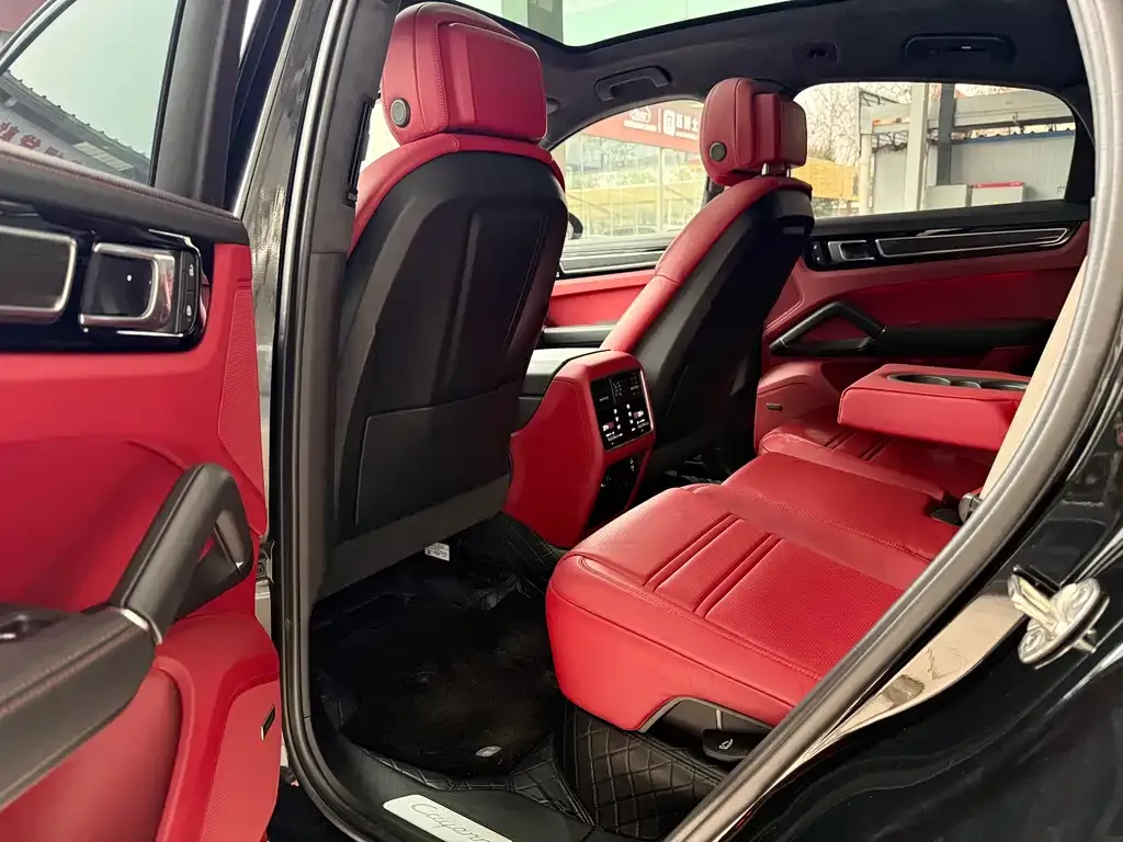 Porsche Cayenne 2023 из CN, фото 3
