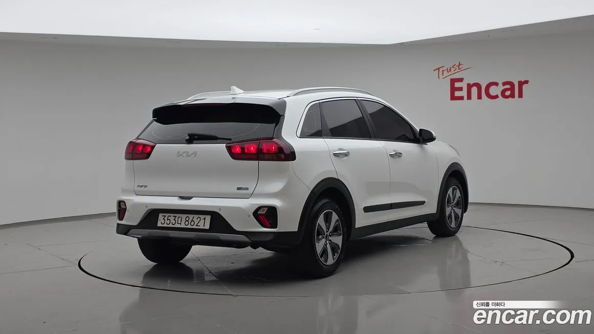 Kia Niro 2022 из KR, фото 2