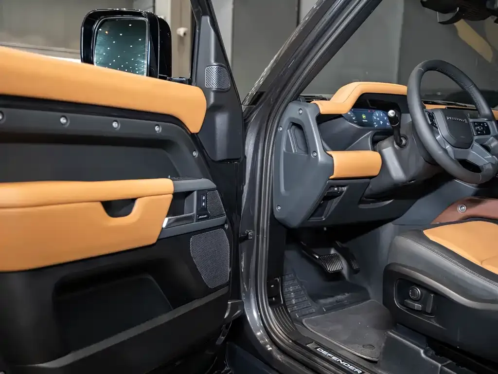 Land Rover Defender — фото 4