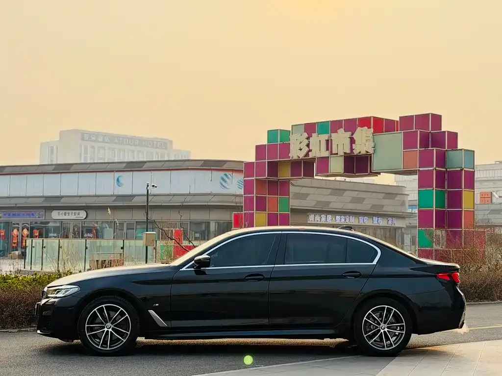 BMW 5 Series — фото 3