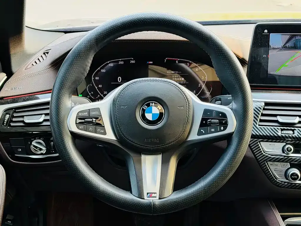 BMW 5 Series — фото 2