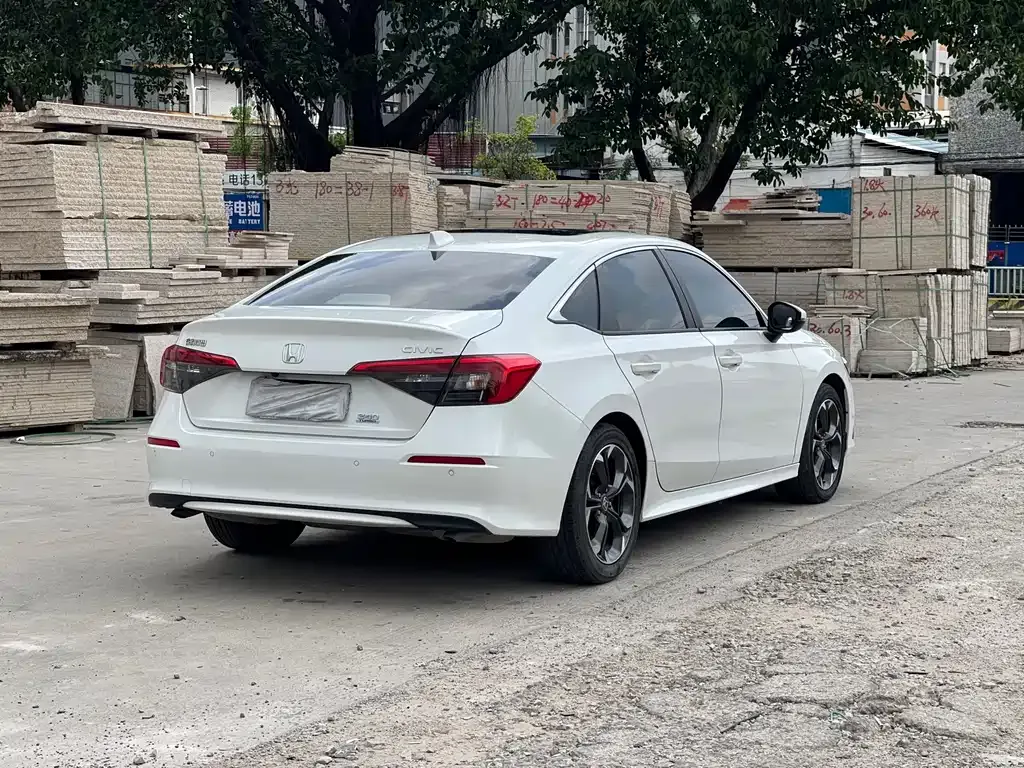 Honda Civic — фото 10