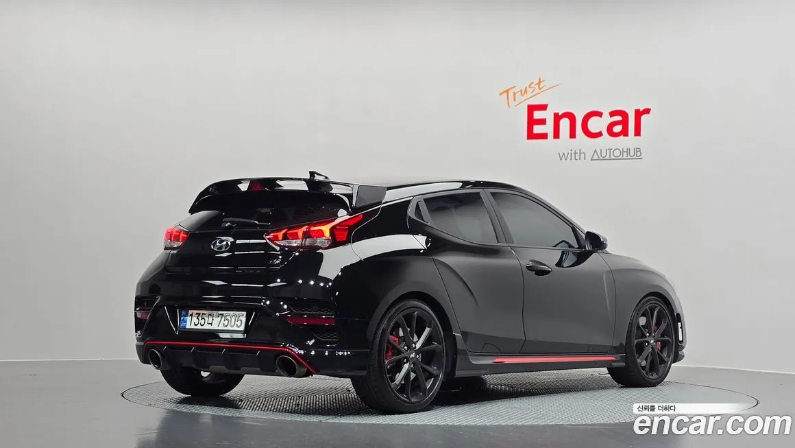 Hyundai Veloster — фото 3