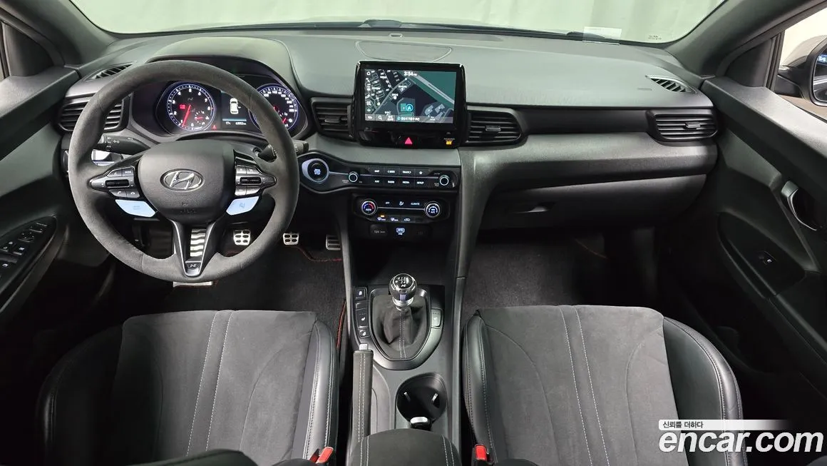 Hyundai Veloster — фото 4