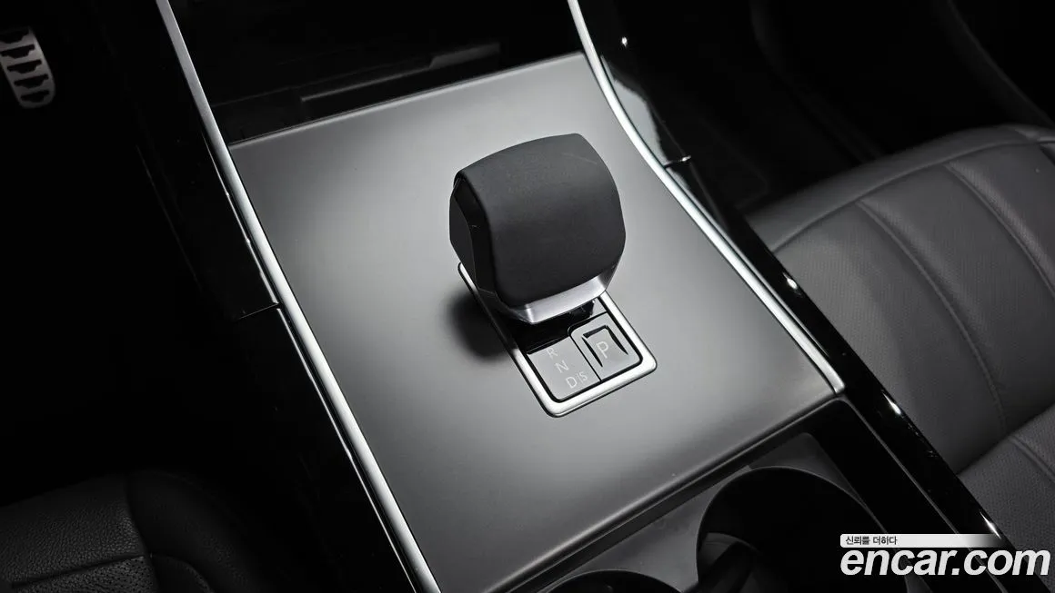 Land Rover Range Rover Evoque 2024 из KR, фото 10