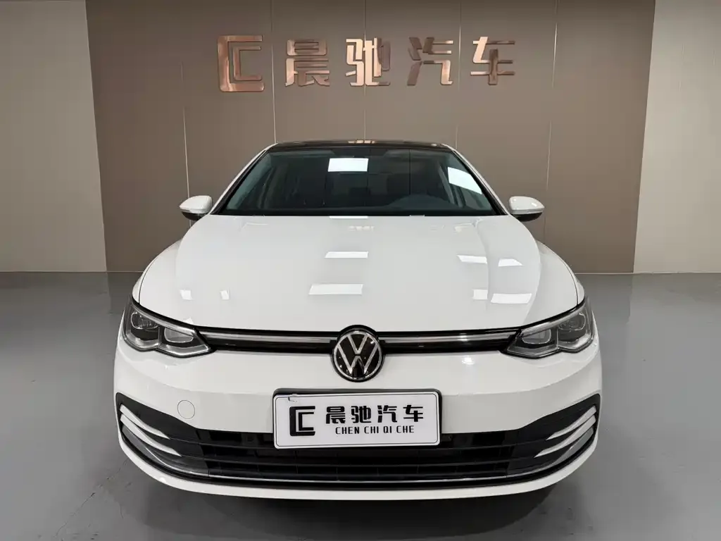 Volkswagen Golf 2023 из CN, фото 10