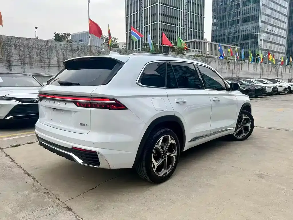 Geely Xingyue L — фото 7