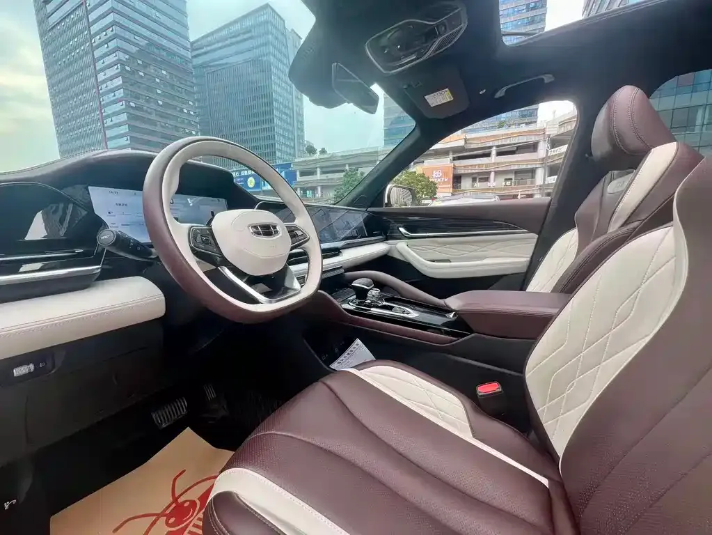 Geely Xingyue L — фото 10
