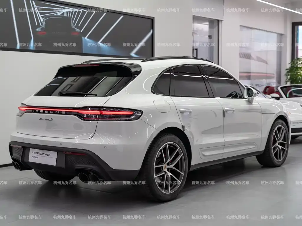 Porsche Macan — фото 9