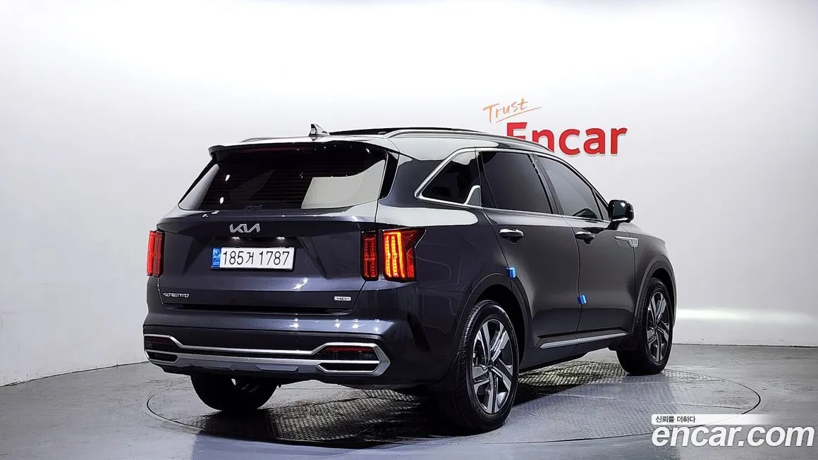 Kia Sorento — фото 5