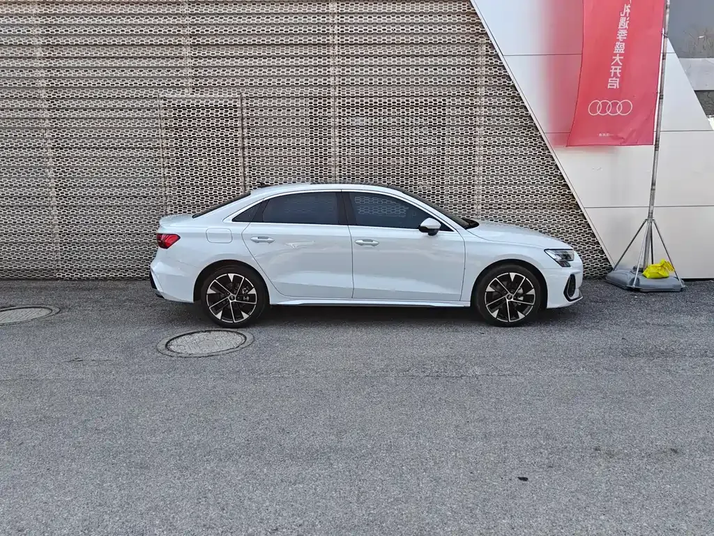 Audi A3 2025 из CN, фото 6
