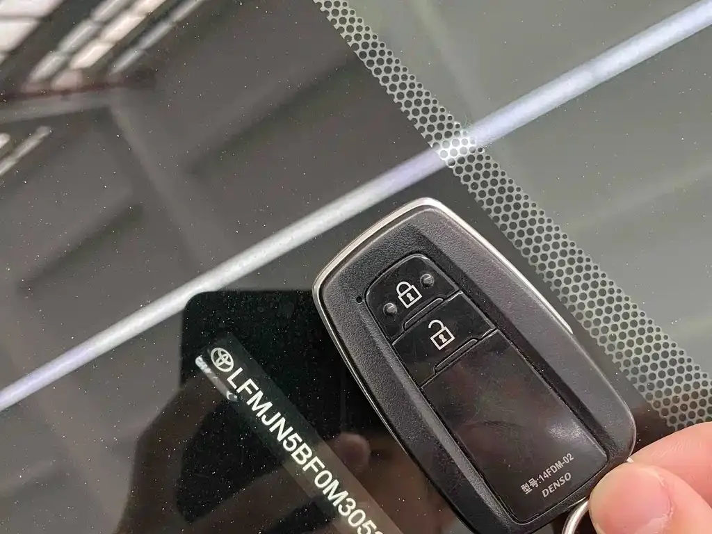 Toyota RAV4 2021 из CN, фото 10