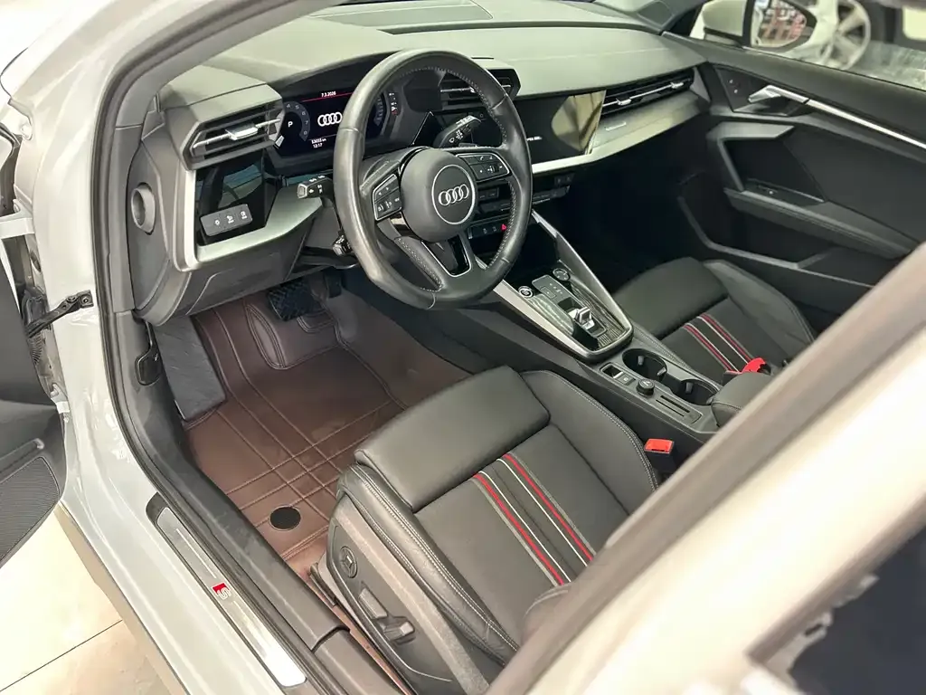 Audi A3 2021 из CN, фото 6