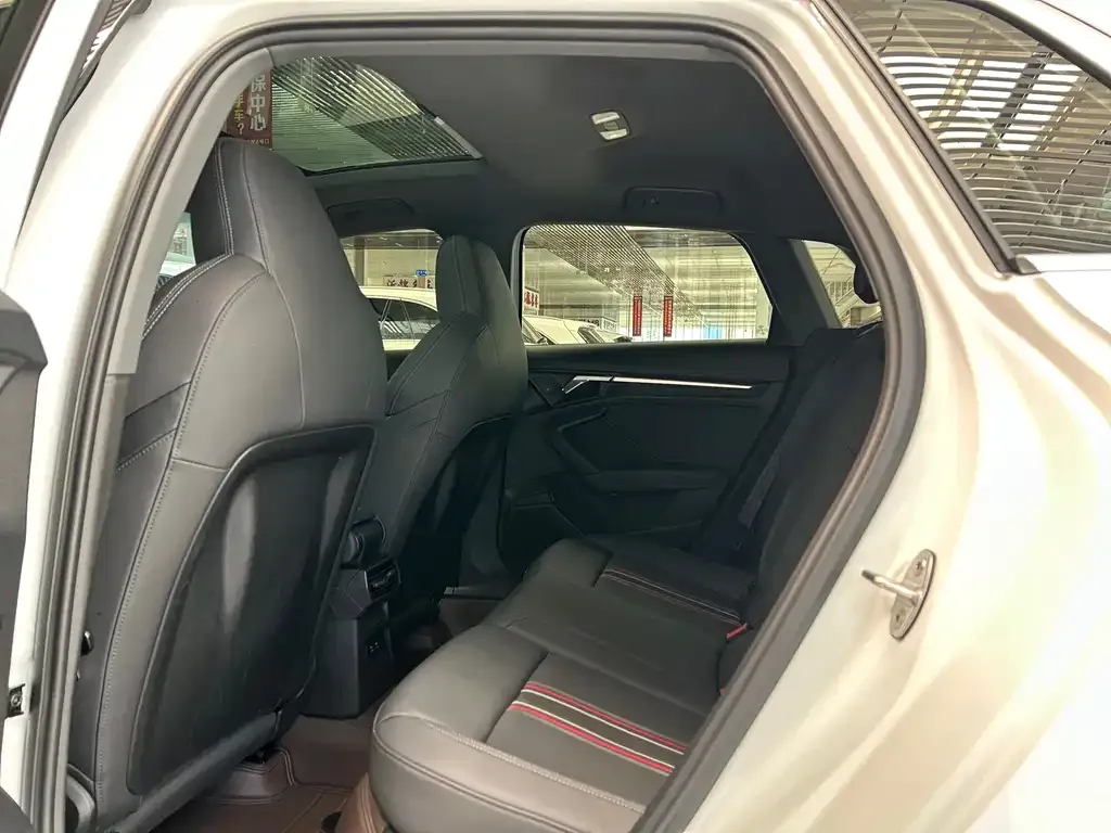 Audi A3 2021 из CN, фото 3