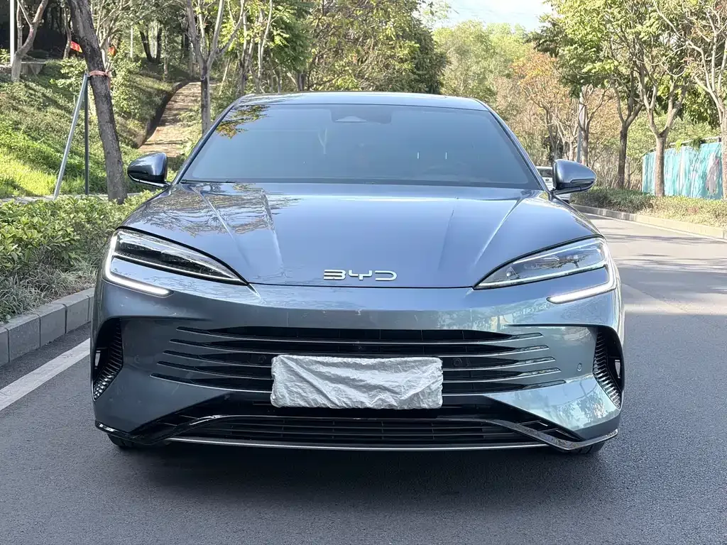 BYD Seal — фото 6