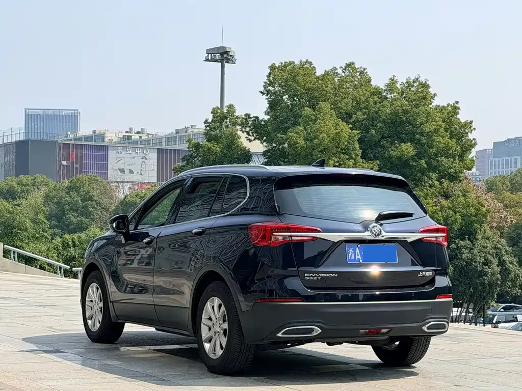 Buick Envision Plus — фото 9