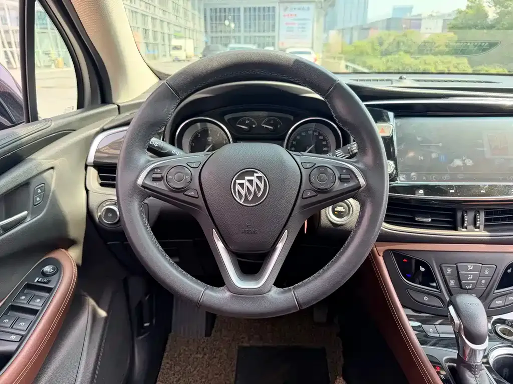 Buick Envision Plus — фото 8