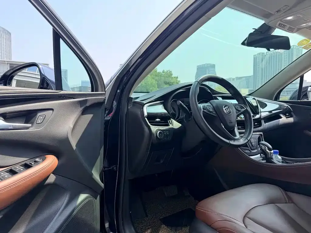 Buick Envision Plus — фото 4