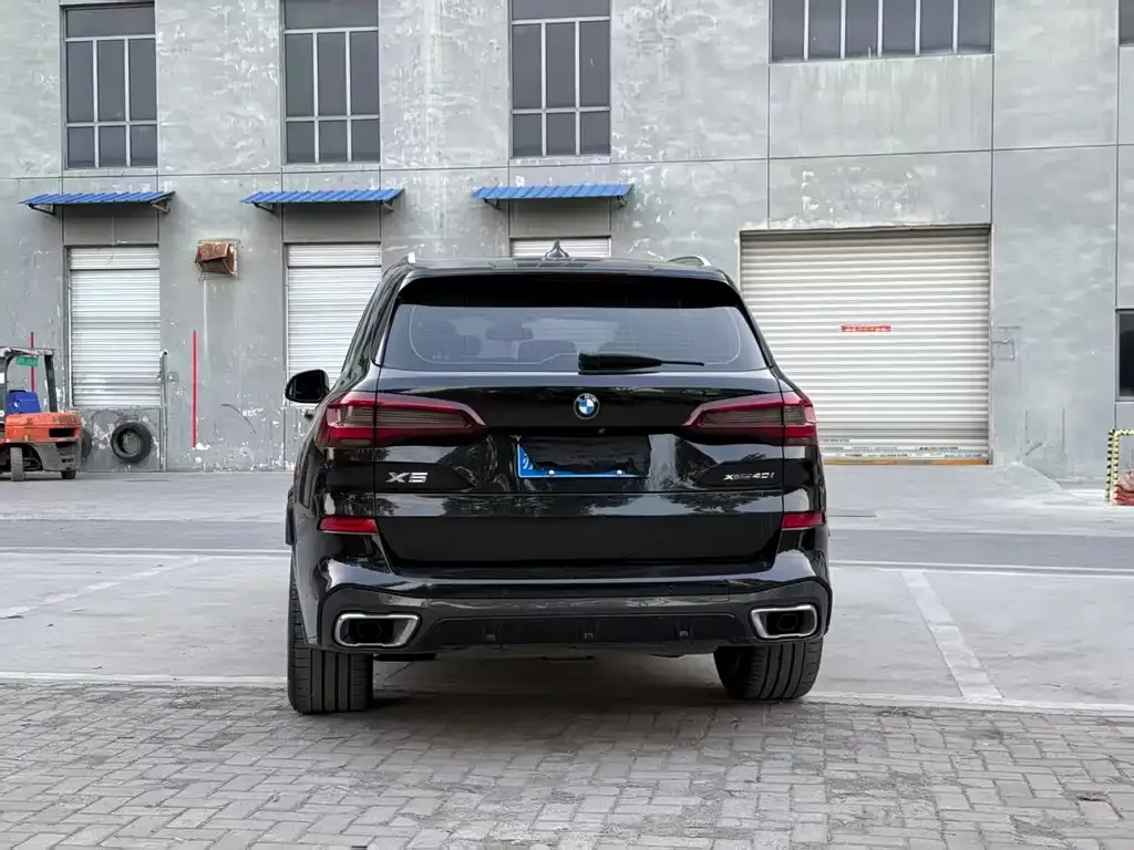 BMW X5 (Import) — фото 5