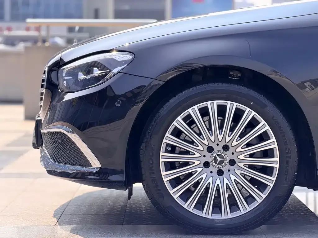 Mercedes-Benz E-Class 2023 из CN, фото 3