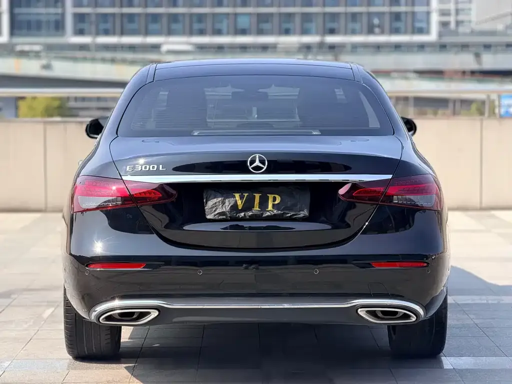 Mercedes-Benz E-Class 2023 из CN, фото 2