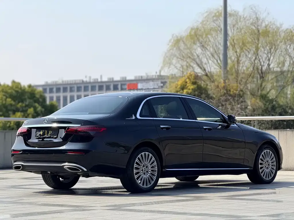 Mercedes-Benz E-Class 2023 из CN, фото 4