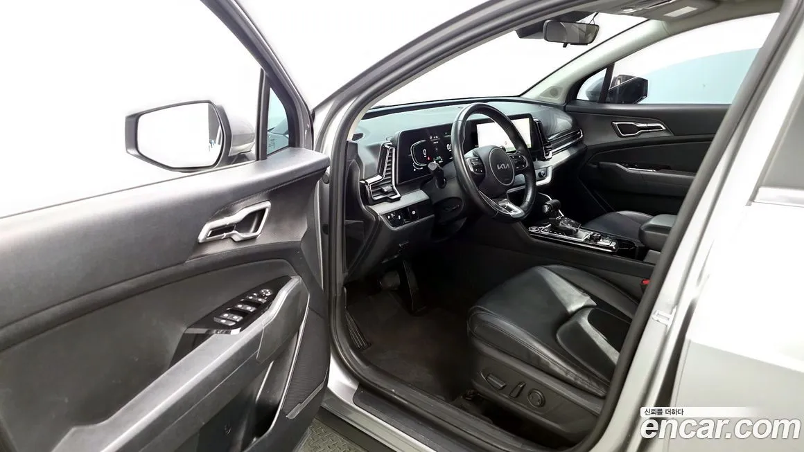 Kia Sportage — фото 8