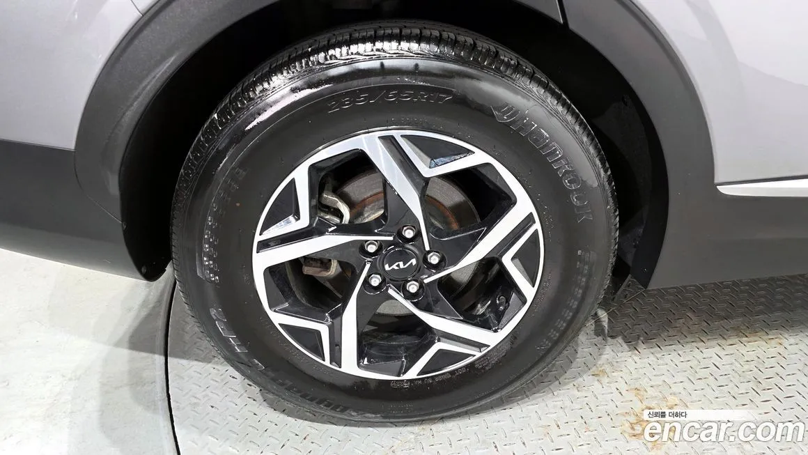 Kia Sportage — фото 10