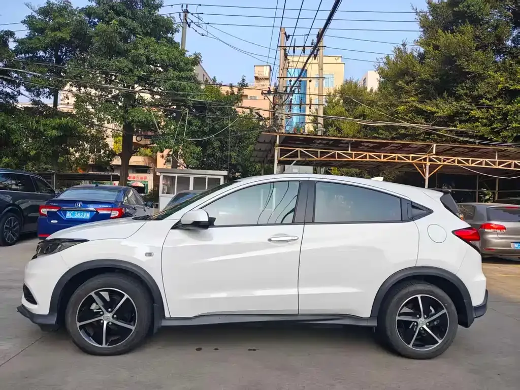 Honda Vezel — фото 6