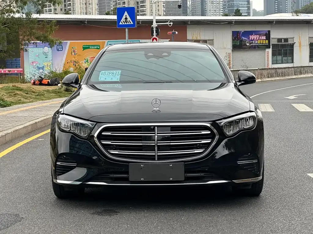 Mercedes-Benz E-Class 2025 из CN, фото 4