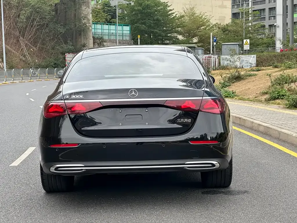 Mercedes-Benz E-Class 2025 из CN, фото 9