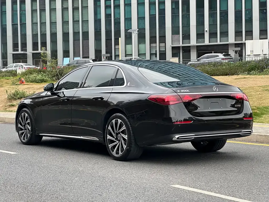 Mercedes-Benz E-Class 2025 из CN, фото 7