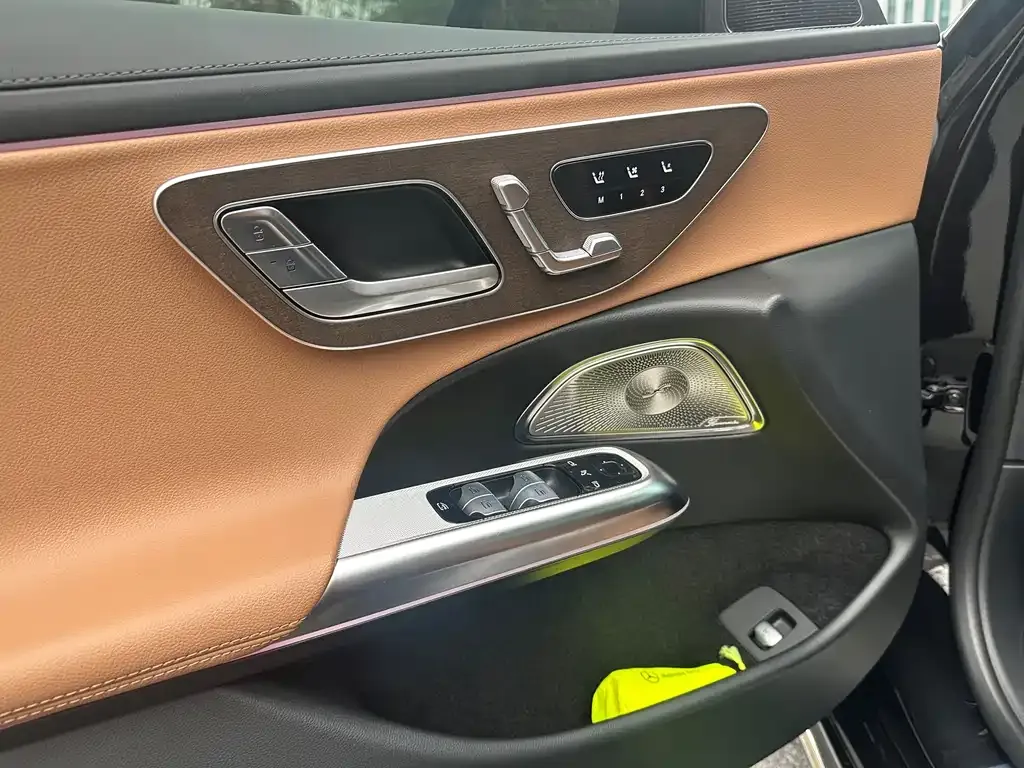Mercedes-Benz E-Class 2025 из CN, фото 2