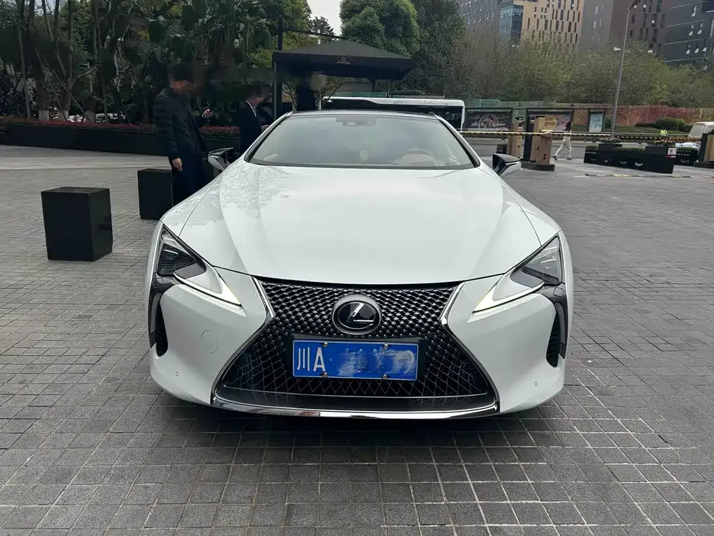 Lexus LC