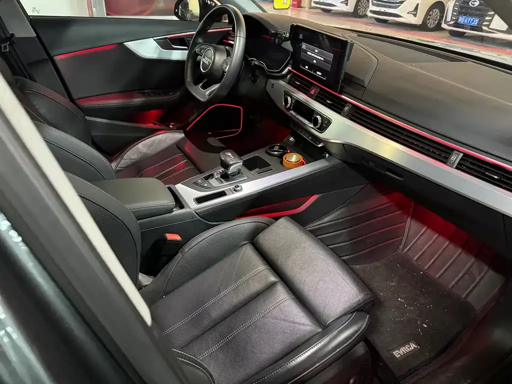Audi A4L 2023 из CN, фото 6