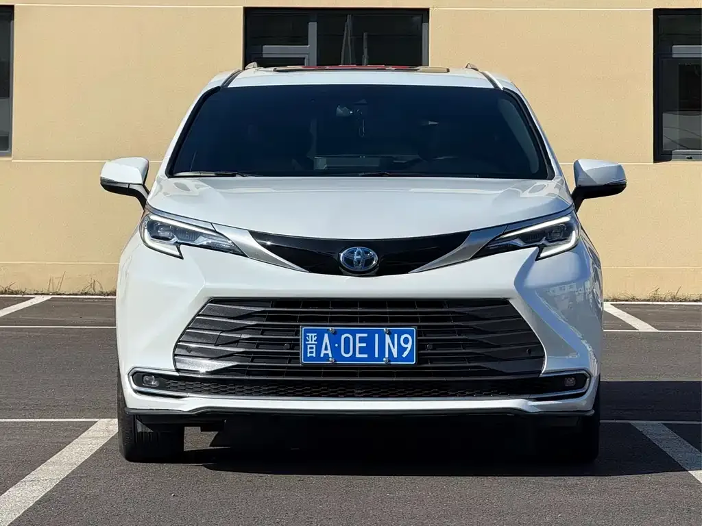 Toyota Sienna 2022 из CN, фото 9