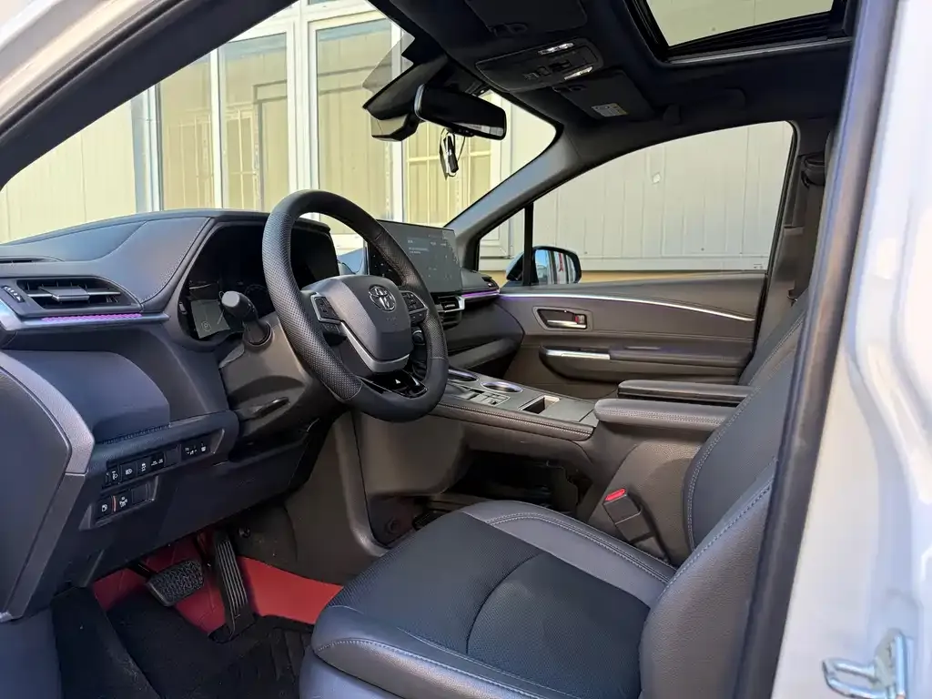 Toyota Sienna 2022 из CN, фото 10