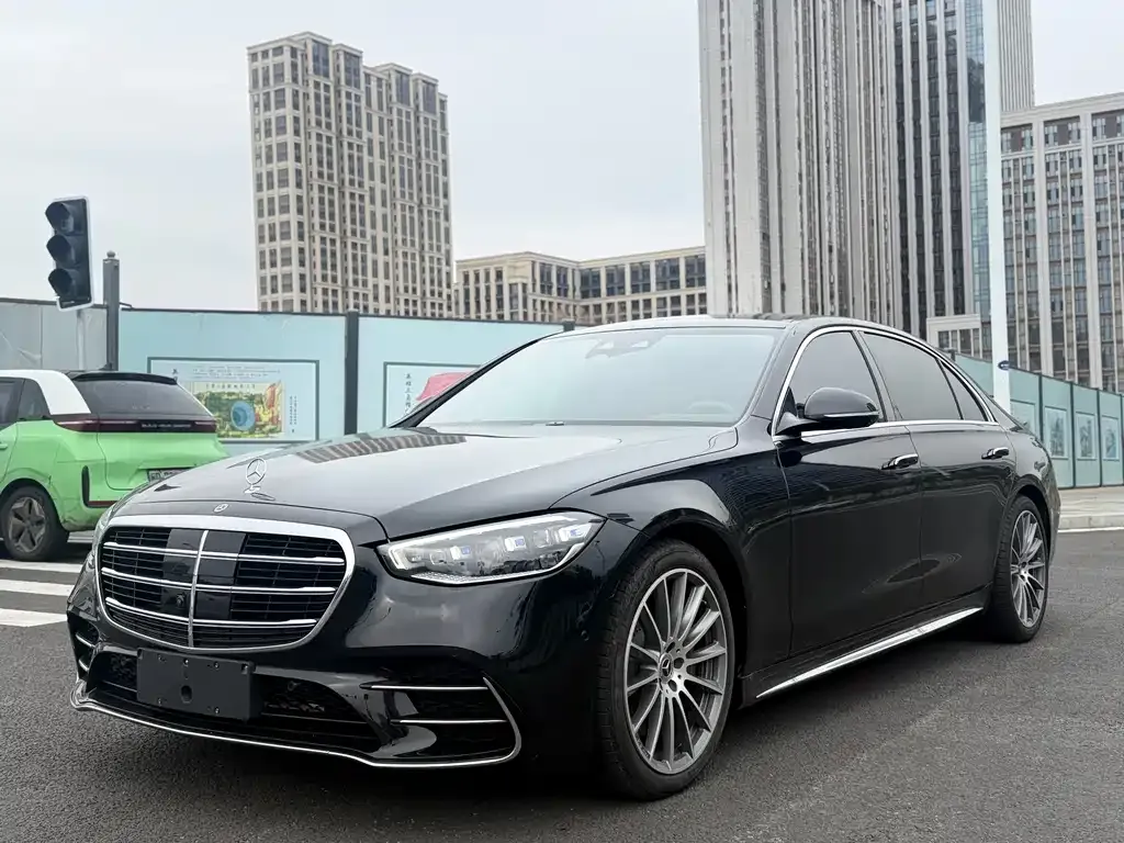 Mercedes-Benz S-Class — фото 1