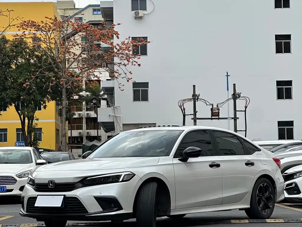 Honda Civic 2023 из CN, фото 1