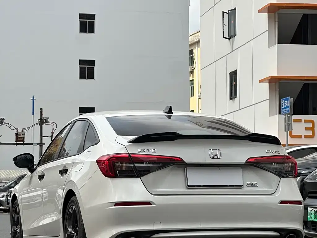 Honda Civic 2023 из CN, фото 10